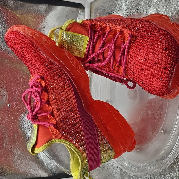 C Red And Yellow And Pink Athletic Shoes Size 7.5 Glitter Liliana - Picture 8 of 8